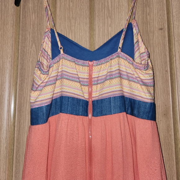 Chelsea & Violet Coral and Denim Embroidered Mini Sundress Size Medium - Picture 7 of 9
